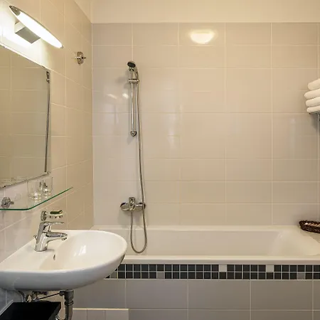 Bhg Apartment *